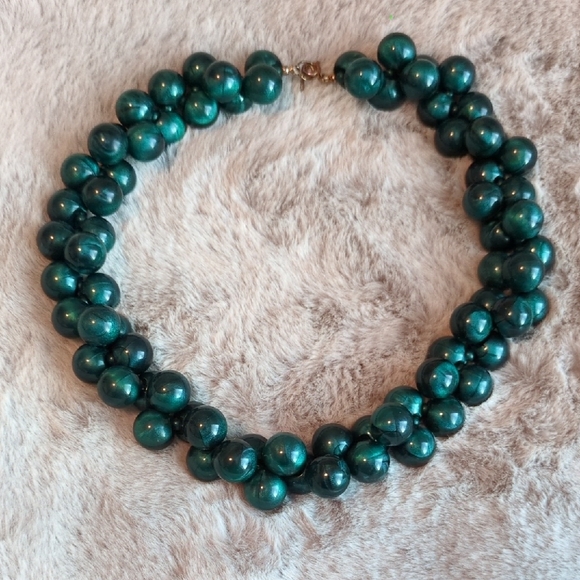 Jewelry - Elegant Teal Green Beaded Choker Necklace
